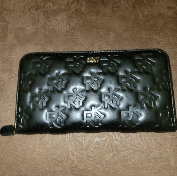 Dkny Bags Nwt Dkny Walletclutch Poshmark